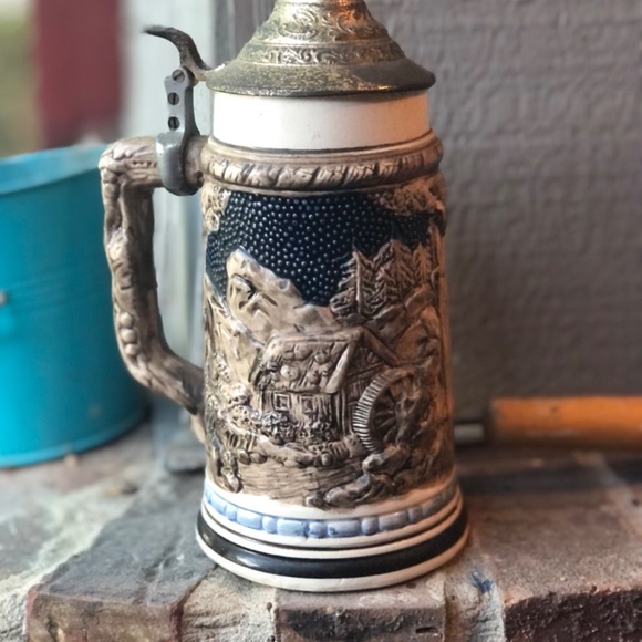 Vintage Hand Painted Lidded Beer Mug - Picture 2 of 6